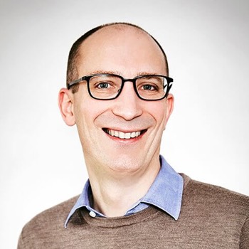 Dr. Lars Fink